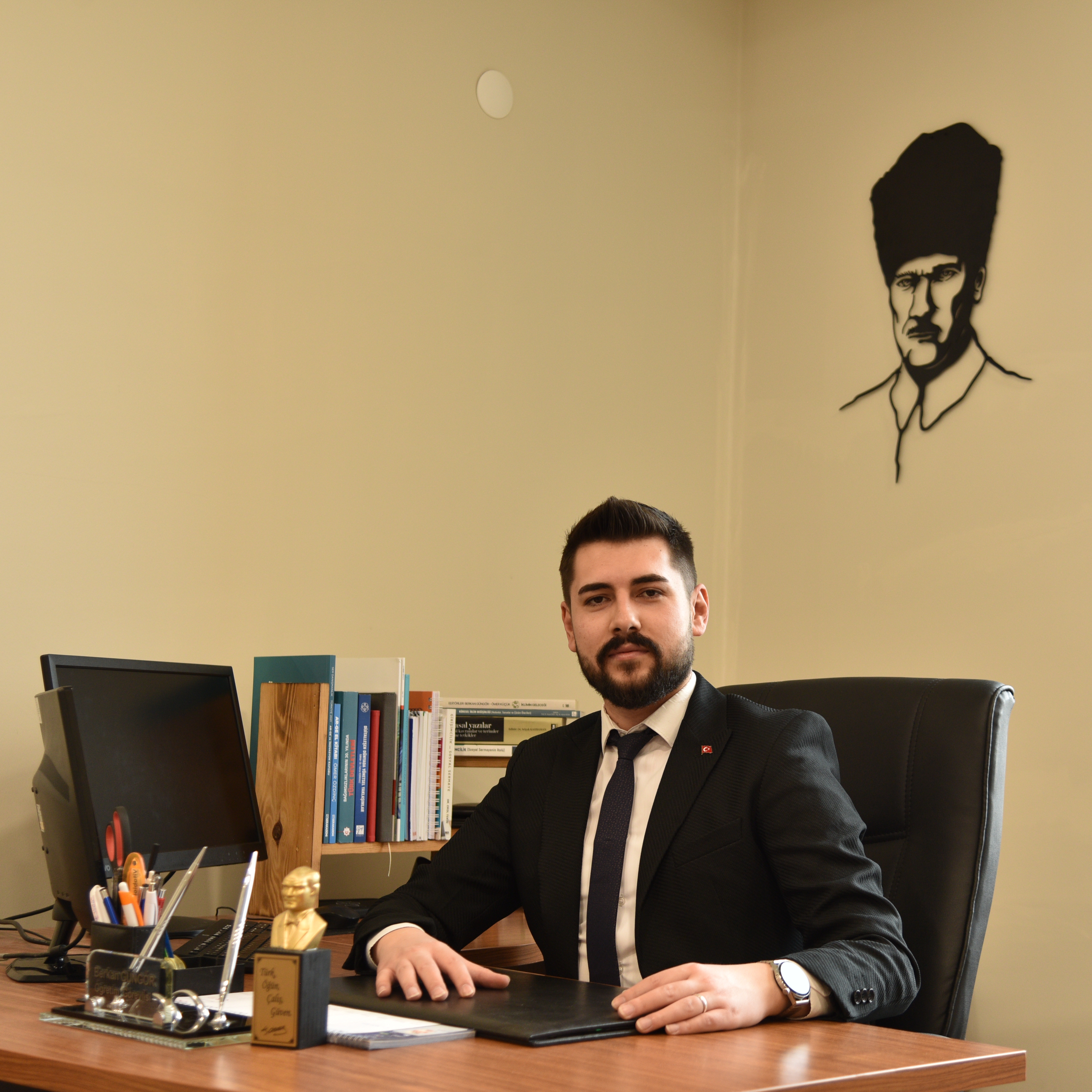 Öğr. Gör. Dr. Berkan GÜNGÖR